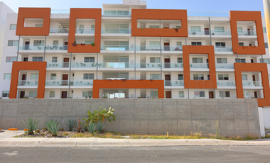 PH con buena ubicaciòn y rooftop privado