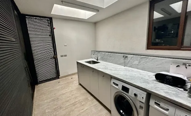 Hermosa Casa Moderna A Pasos Del Sport Francés Vitacura