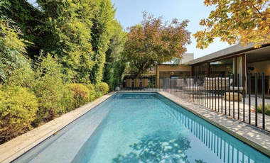 Hermosa Casa Moderna A Pasos Del Sport Francés Vitacura