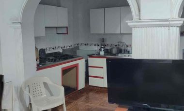 Vendo casa Primer Piso Sector la América.PH cerca colegio Salazar Herrera.