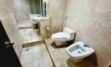 Hotel 5 Lantai Strategis Tengah Kota Solo