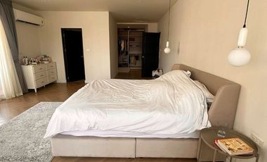 Condo For Sale 3 bedroom in Prompong