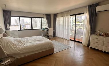 Condo For Sale 3 bedroom in Prompong