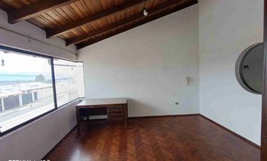 CARCELEN VENDO CASA CON TERRENO