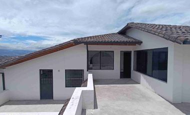 CARCELEN VENDO CASA CON TERRENO