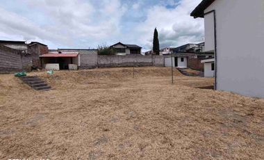 CARCELEN VENDO CASA CON TERRENO