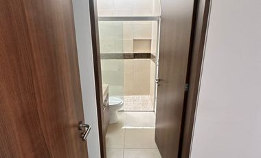 CASA DE RENTA EN LOMAS DE ANGELOPOLIS