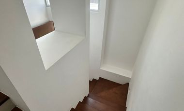 CASA DE RENTA EN LOMAS DE ANGELOPOLIS