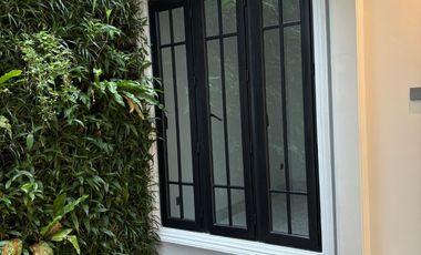 BRAND NEW RUMAH AMERICAN CLASSIC DI CEMPAKA PUTIH TENGAH jakarta Pusat