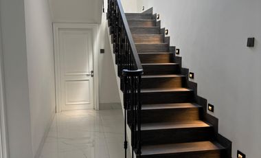 BRAND NEW RUMAH AMERICAN CLASSIC DI CEMPAKA PUTIH TENGAH jakarta Pusat