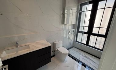 BRAND NEW RUMAH AMERICAN CLASSIC DI CEMPAKA PUTIH TENGAH jakarta Pusat