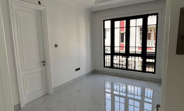 BRAND NEW RUMAH AMERICAN CLASSIC DI CEMPAKA PUTIH TENGAH jakarta Pusat