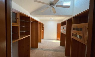 Casa privada en Colinas de Santa Fe, al sur de Cuernavaca, Morelos