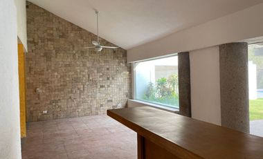 Casa privada en Colinas de Santa Fe, al sur de Cuernavaca, Morelos