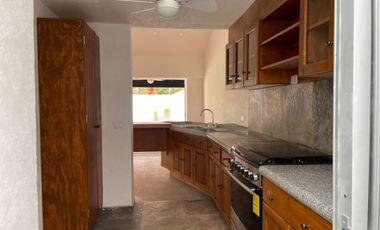 Casa privada en Colinas de Santa Fe, al sur de Cuernavaca, Morelos