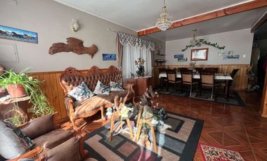 OPORTUNIDAD COMERCIAL! AMPLIA CASA EN SECTOR KOLBE