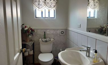 OPORTUNIDAD COMERCIAL! AMPLIA CASA EN SECTOR KOLBE