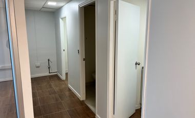Arriendo de amplia Oficina en Paseo Libertad