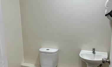 Arriendo de amplia Oficina en Paseo Libertad