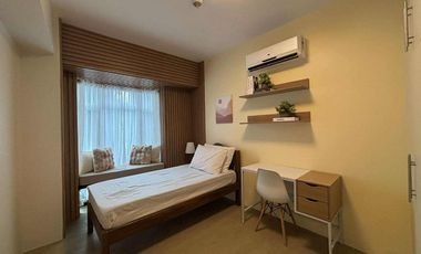 New Deluxe 4 Bedroom Unit for Sale in Parkside Villas, Pasay City