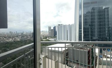 Modern 3 Bedroom Loft Unit for Sale in Two Serendra Encino Tower, Taguig City