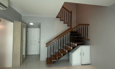 Modern 3 Bedroom Loft Unit for Sale in Two Serendra Encino Tower, Taguig City