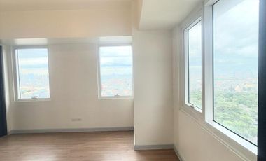Modern 3 Bedroom Loft Unit for Sale in Two Serendra Encino Tower, Taguig City