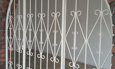 VENDO CASA MOLINOS ALTOS FLORIDABLANCA ESPECIAL PARA CONSTRUIR O RENTA