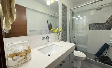 Vendo Flat Chacarilla cerca a parques y colegios