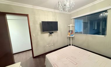 Vendo Flat Chacarilla cerca a parques y colegios