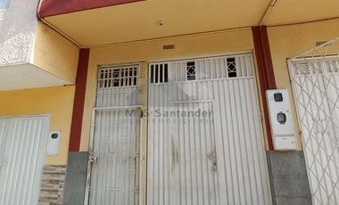 VENDO CASA RICAURTE AL LADO DE LA ISLA EXCELENTE PARA LA INDUSTRIA DEL CALZADO, BODEGA O FABRICA