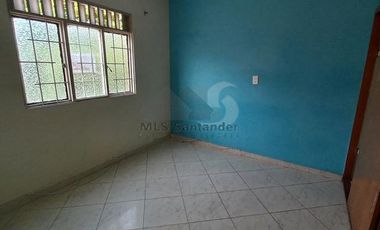 VENDO CASA RICAURTE AL LADO DE LA ISLA EXCELENTE PARA LA INDUSTRIA DEL CALZADO, BODEGA O FABRICA