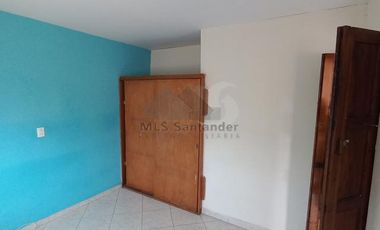 VENDO CASA RICAURTE AL LADO DE LA ISLA EXCELENTE PARA LA INDUSTRIA DEL CALZADO, BODEGA O FABRICA