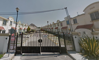 CASA DE RECUPERACIÓN BANCARIA EN PRIV ALBIRES, FRACC. URBI VILLA DEL REY, HUEHUETOCA, EDO MEX. ¡NO SE ACEPTAN CRÉDITOS!