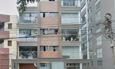 Cochera venta en Surquillo, Lima