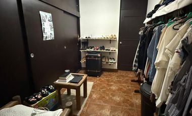 PROPIEDAD EN VENTA IDEAL PARA AIRBNB O OFICINAS, EN LA ZONA CENTRO DE LA CIUDAD