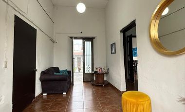 PROPIEDAD EN VENTA IDEAL PARA AIRBNB O OFICINAS, EN LA ZONA CENTRO DE LA CIUDAD