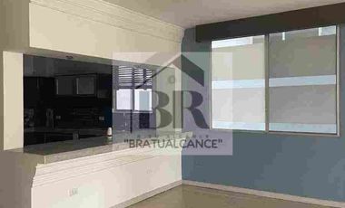 km 1 vía Samborondón, Alquiler Departamento 3 Dormitorios con baños, excelente, parqueo propio