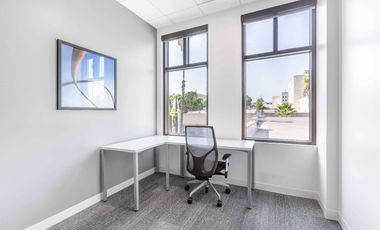 Alquiler de oficina corporativa para 2 personas en Bogotá, Spaces Nogal.