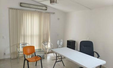 SE RENTA CASA EN COLONIA PALMAS