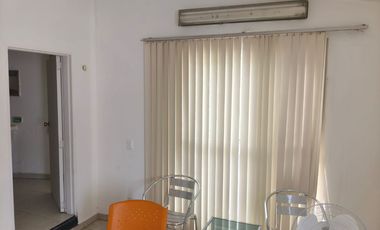 SE RENTA CASA EN COLONIA PALMAS