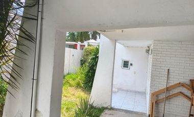 SE RENTA CASA EN COLONIA PALMAS