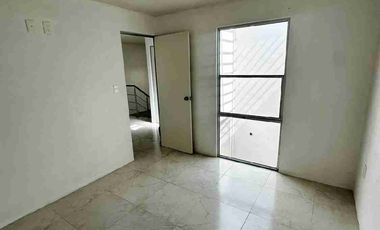 Se vende casa, excelente ubicación y fácil acceso, carrera Pachuca-Sahagún. Privada la Joya.