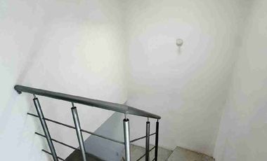 Se vende casa, excelente ubicación y fácil acceso, carrera Pachuca-Sahagún. Privada la Joya.