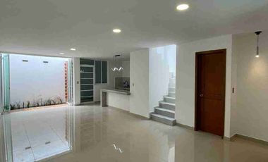 Se vende casa nueva, excelente distribución y acabados. Fracc. Los Tuzos, Mineral de la Reforma.