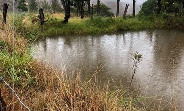 VENTA DE QUINTA EN NABON CON VERTIENTE DE AGUA