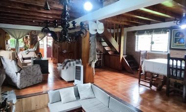 VENTA CASA -CABAÑA, ZONA BOSQUE,5 RECAMARAS, COLINDA C. RIO, HUACHINAGO. PUE.