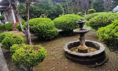 VENTA CASA -CABAÑA, ZONA BOSQUE,5 RECAMARAS, COLINDA C. RIO, HUACHINAGO. PUE.