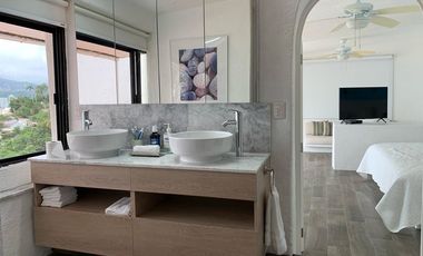 HERMOSA VILLA EN ACAPULCO CON UNA HERMOSA VISTA A LA BAHIA