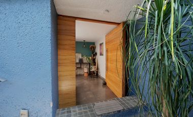 Casa en Venta, Col. Lomas de Tecamachalco. Naucalpan, Estado de México